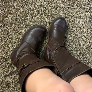 ❗️mid calf tall brown boots❗️